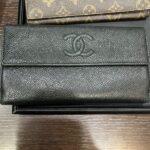 シャネル　長財布　キャビアスキン